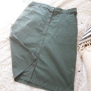 Size 18 Button Down Skirt